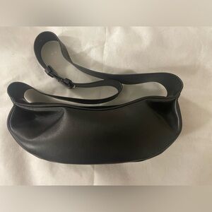 COS Swing Crossbody Leather - Black